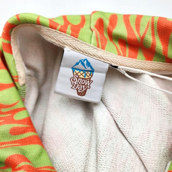 NWT! SNOWDAY HOODIE SIZE MEDIUM - Picture 8 of 16